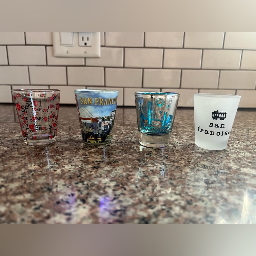 🌉 San Francisco Souvenir Shot Glasses 🌁